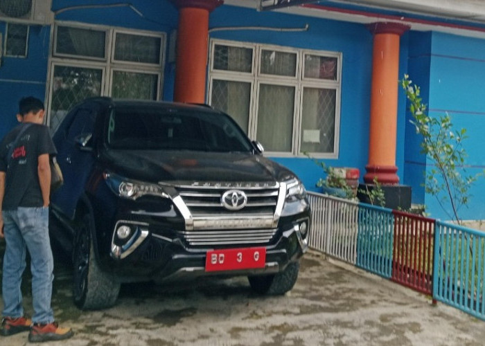 Lelang Mobnas Toyota Fortuner Mantan Ketua DPRD Kepahiang Dihargai Rp147 Juta