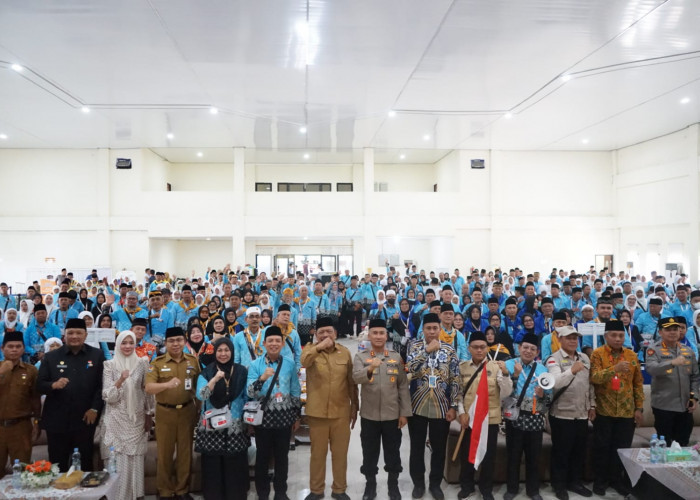 Lepas 387 Calon Haji, Wagub Mian Tekankan Jaga Hati dan Perbanyak Sabar  