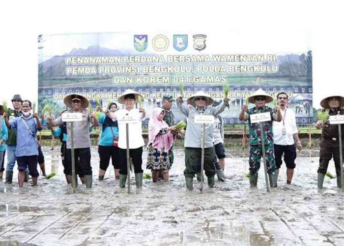 Kunjungan ke Benteng, Wamentan RI Tampung Keluhan Petani