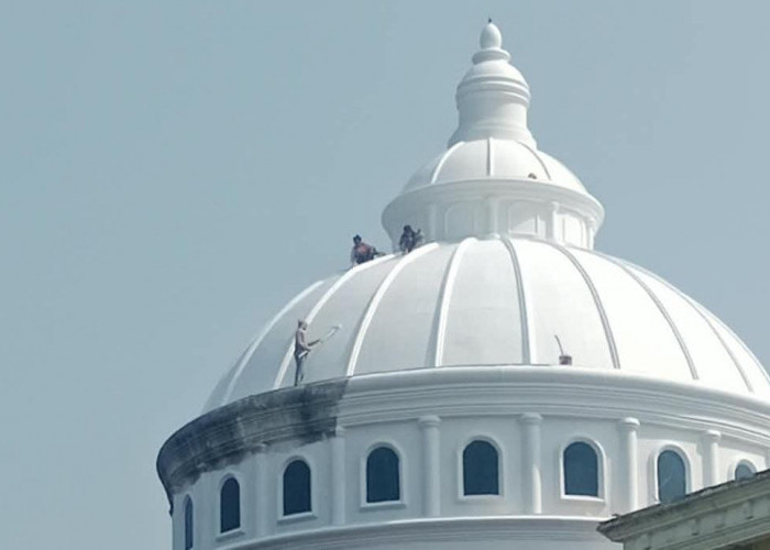 Pekerja Rehabilitasi Gedung Tanpa K3 Jadi Sorotan Anggota Dewan!