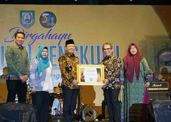 Provinsi Bengkulu Raih Predikat UHC