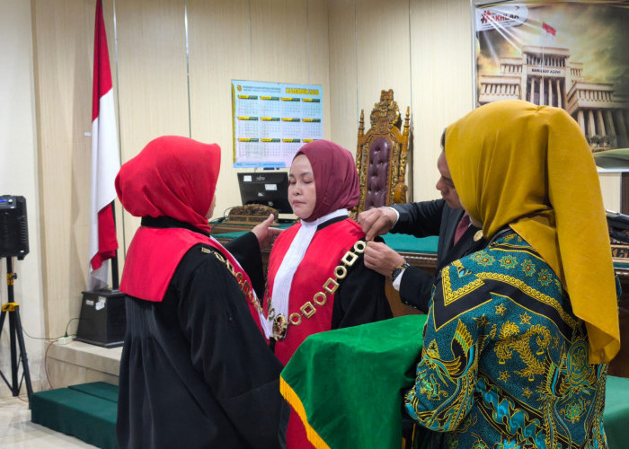 Asal Riau, Hakim Cantik Dewi Hesti Kini Resmi Waka PN Kepahiang
