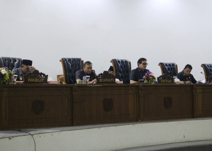 Teken KUAPPAS RAPBD-P 2025, Ada Defisit Anggaran Rp14 Miliar 