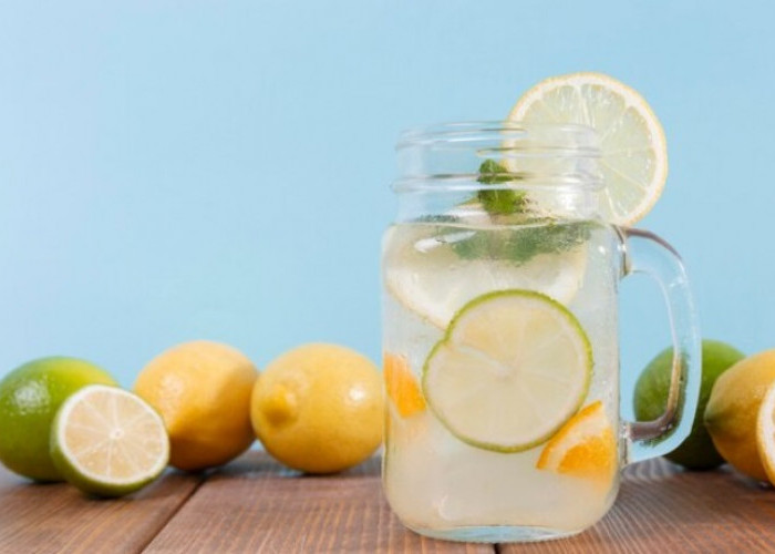 Bukan Hanya Penyegar, Minum Air Lemon Pagi Hari Ternyata Bantu Sehatkan Tubuh