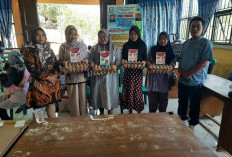 Cegah Stunting, Pemdes Temdak Salurkan Susu dan Telur 