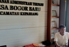 Hari Libur, Kantor Desa Bogor Baru Tetap Buka Layani Masyarakat