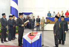 Gantikan Agustinus, Hendrawan Resmi Dilantik Jadi PAW Anggota DPRD Kepahiang