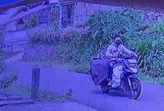 Heboh, Lagi Ngantar Pesanan Motor Mamang Paket Mendadak Raib!  