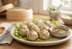 Menu Praktis Tinggi Protein, Ini Resep Bola-bola Ayam Kukus yang Lembut!