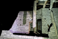 Diterjang Angin Kencang, Dinding Rumah Kepahiang Ambruk