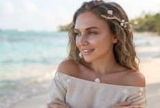 Tren Makeup Berkilau dengan Efek Kulit Basah, Kenali Mermaid Skin!