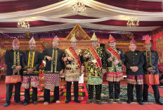 Bupati Kepahiang Terima Gelar Adat Ario Menang Pasak Bumei, Umbung Kutei Momentum Lestarikan Kebudayaan