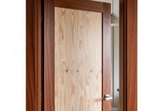 Solusi Murah tapi Tetap Elegan, 3 Model Pintu Rumah dari Triplek yang Awet dan Murah!