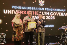 Kategori Pratama, Bupati Kepahiang Terima Penghargaan UHC Award 2026