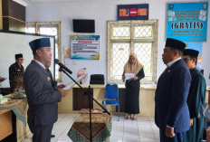 Lantik Sekdis Dukcapil, Bupati Kepahiang Ingatkan ASN Harus Kreatif Jangan Terjebak Dalam Rutinitas Monoton!