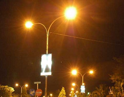 20 Lampu Jalan Dipasang di Kawasan Pasar Kuliner