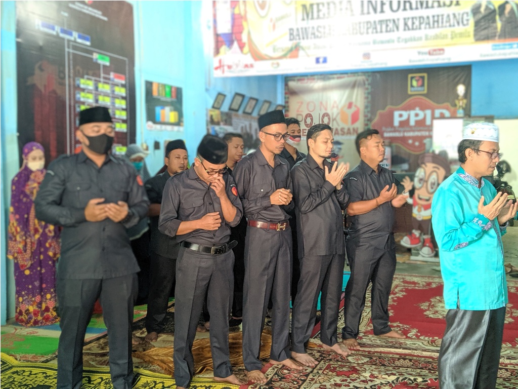 Pemilu Kada Kian Dekat, Bawaslu Kepahiang Salat Ghaib dan Yasinan