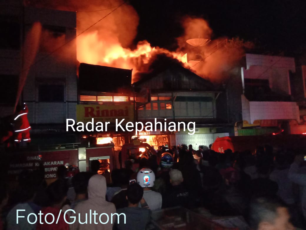 3 Ruko di Pasar Bang Mego Terbakar