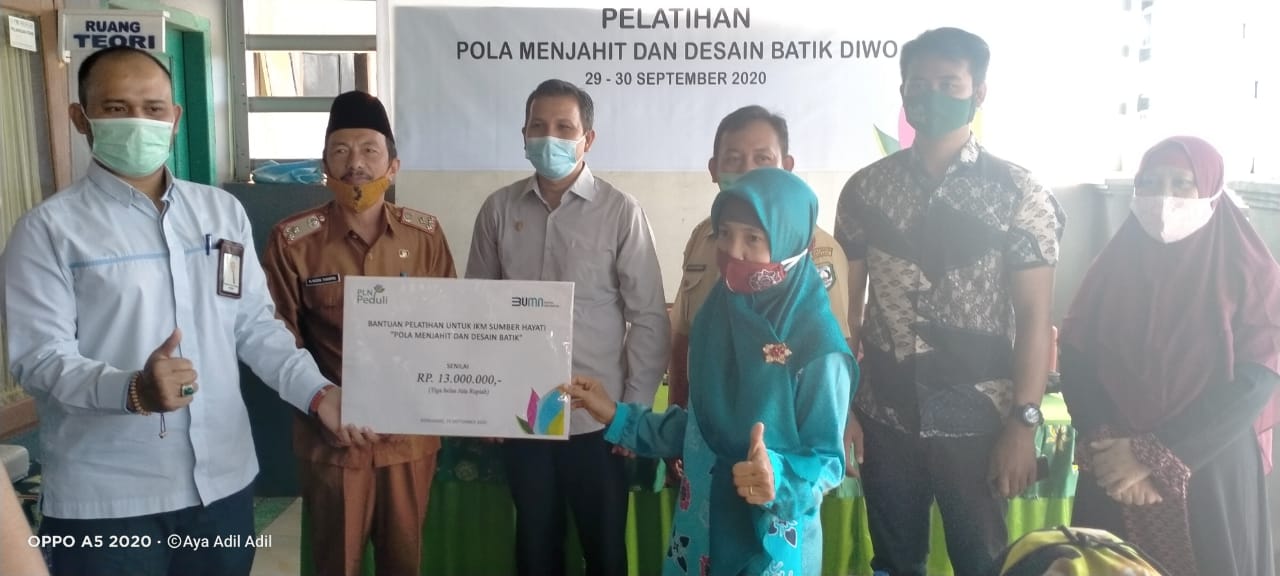 Lestarikan Batik Khas Kepahiang, PLN Gelar Pelatihan Desain dan Pola Batik Diwo
