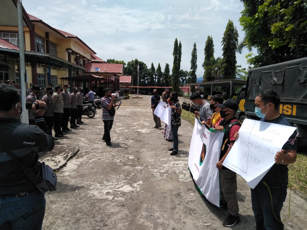 Nilai Tidak Peduli Epiji Langka, Mahasiswa Datangi Disperkop UKM Kepahiang