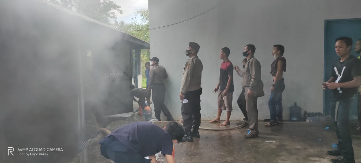 Gudang PT Mas di Desa Weskust Terbakar