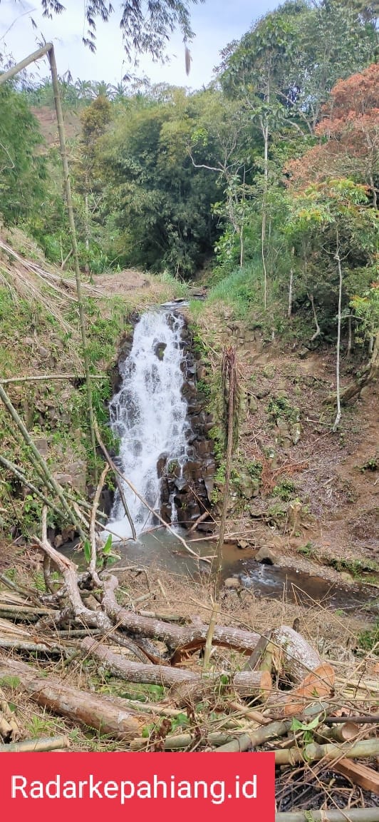 Ingin Jadi Desa Wisata, Pemdes Pematang Donok Hiasi Jalan Menuju Air Terjun