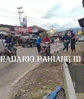 Solar Tumpah di Jalan Tebat Monok, 4 Pengendara Sudah Jadi Korban