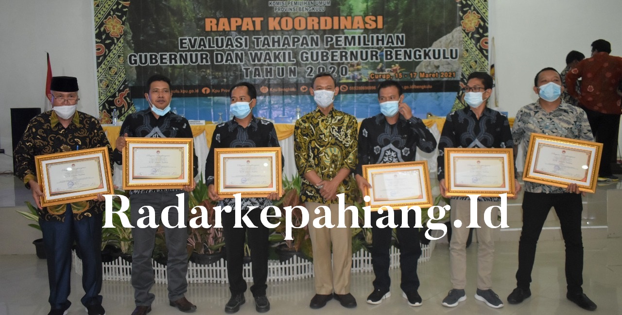 KPU Kepahiang Gondol 6 Kategori Penghargaan Sekaligus