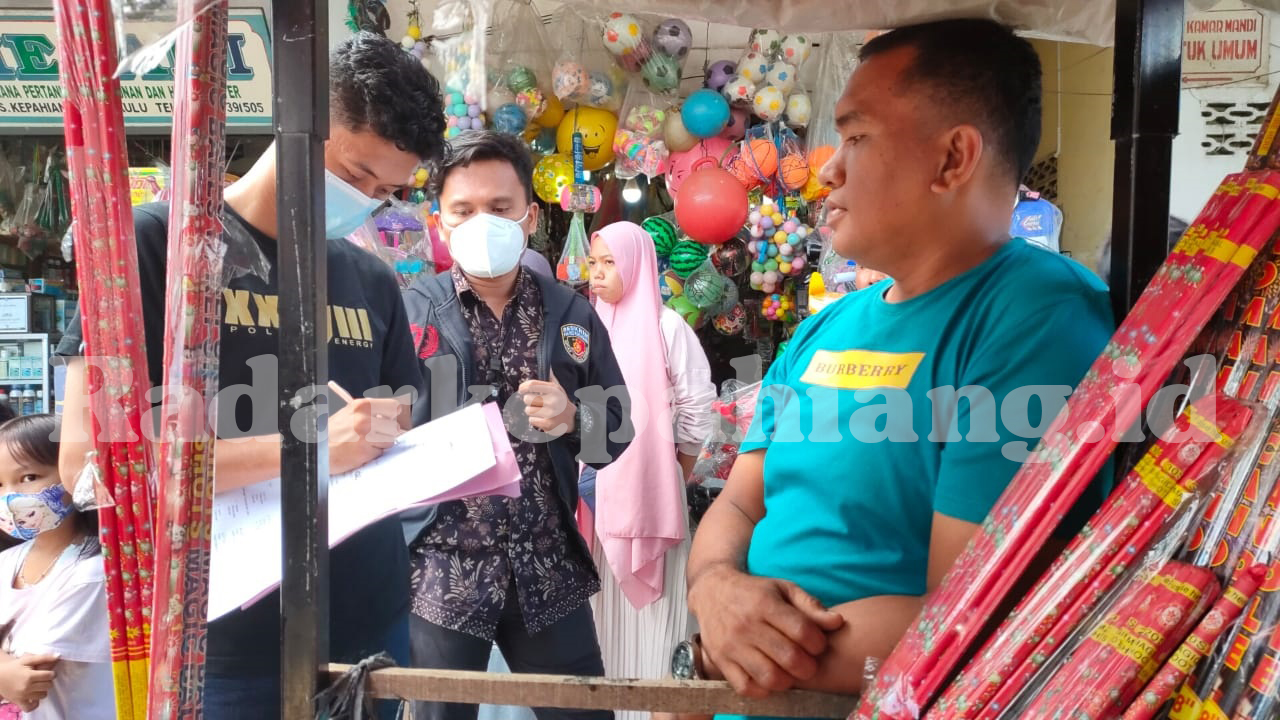 Polres Kepahiang Amankan Miras dan Ribuan Mercon Tak Berizin