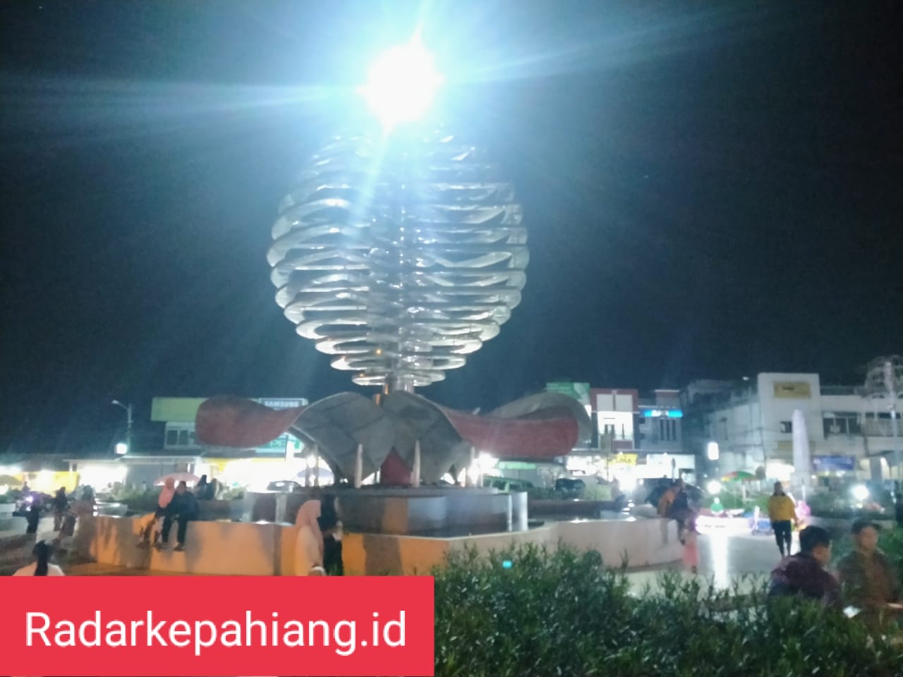 Jelang Ramadhan, Tugu Kopi Ramai Pengunjung, Prokes Masih Abai