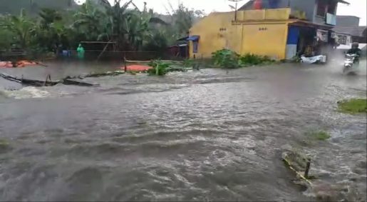 Banjir Merendam Puluhan Rumah Warga