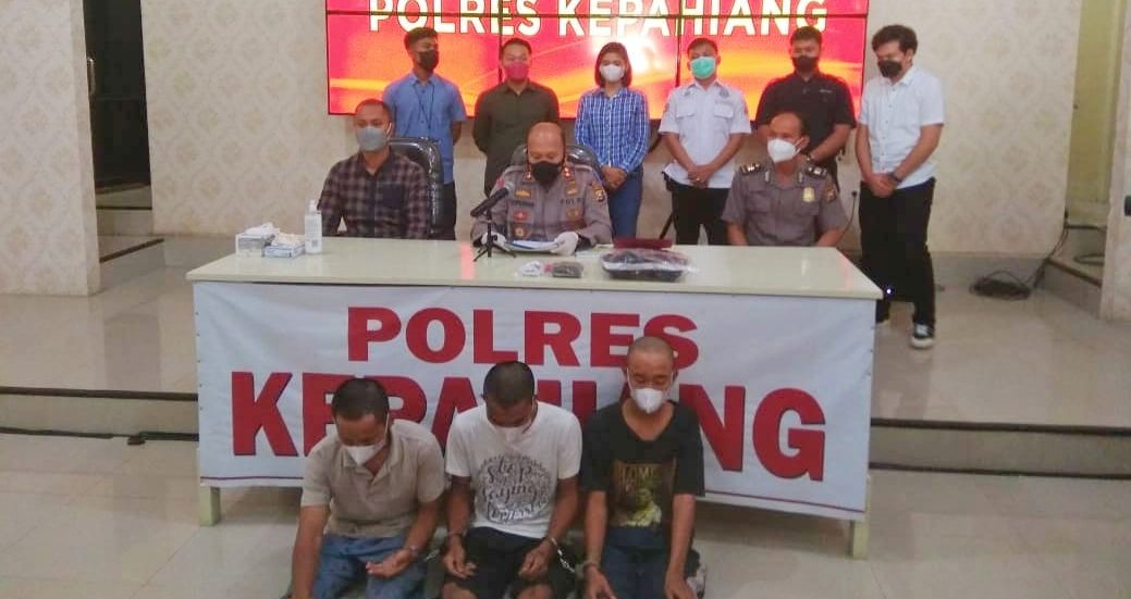 Gara – gara Ganja 3 Petani Digelandang Polisi