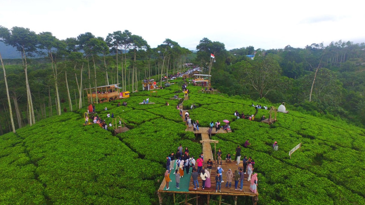 Tebing Wetan dan Tugu Kopi Jadi Pilihan Masyarakat