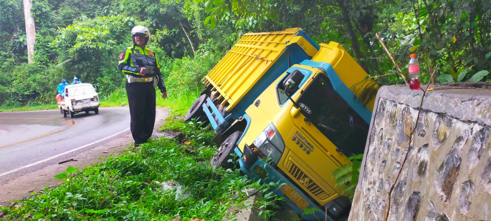 Jalan Berlumpur Cold Diesel Masuk Siring