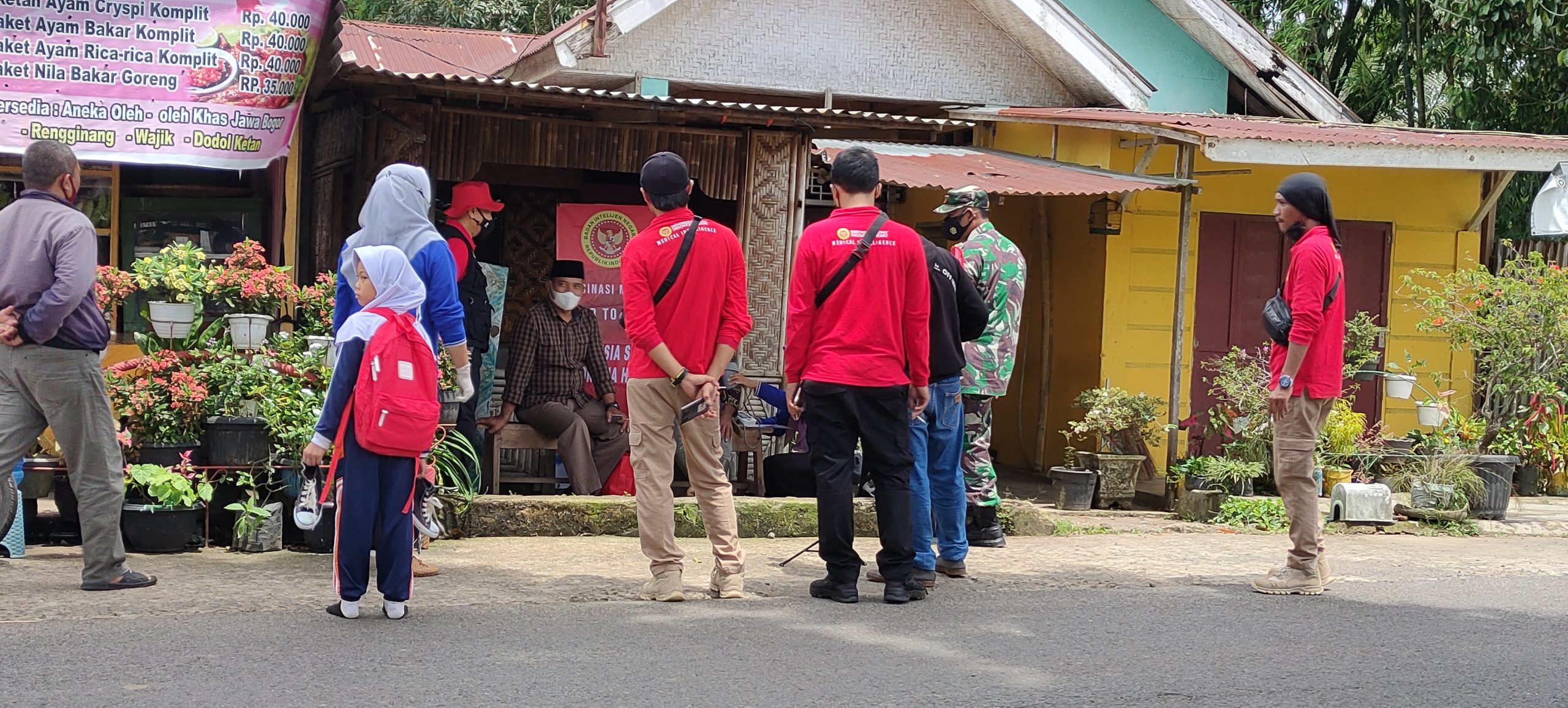 Vaksin Moderna dan Sinoparm Kosong