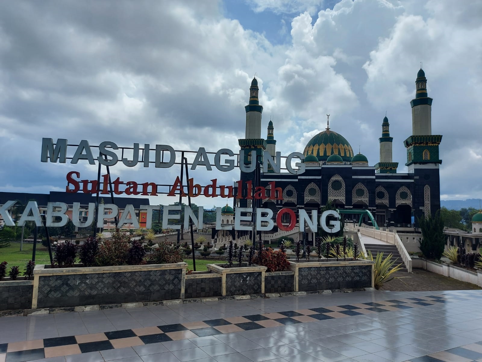 Bocor, Kubah Masjid Agung Akan Diganti