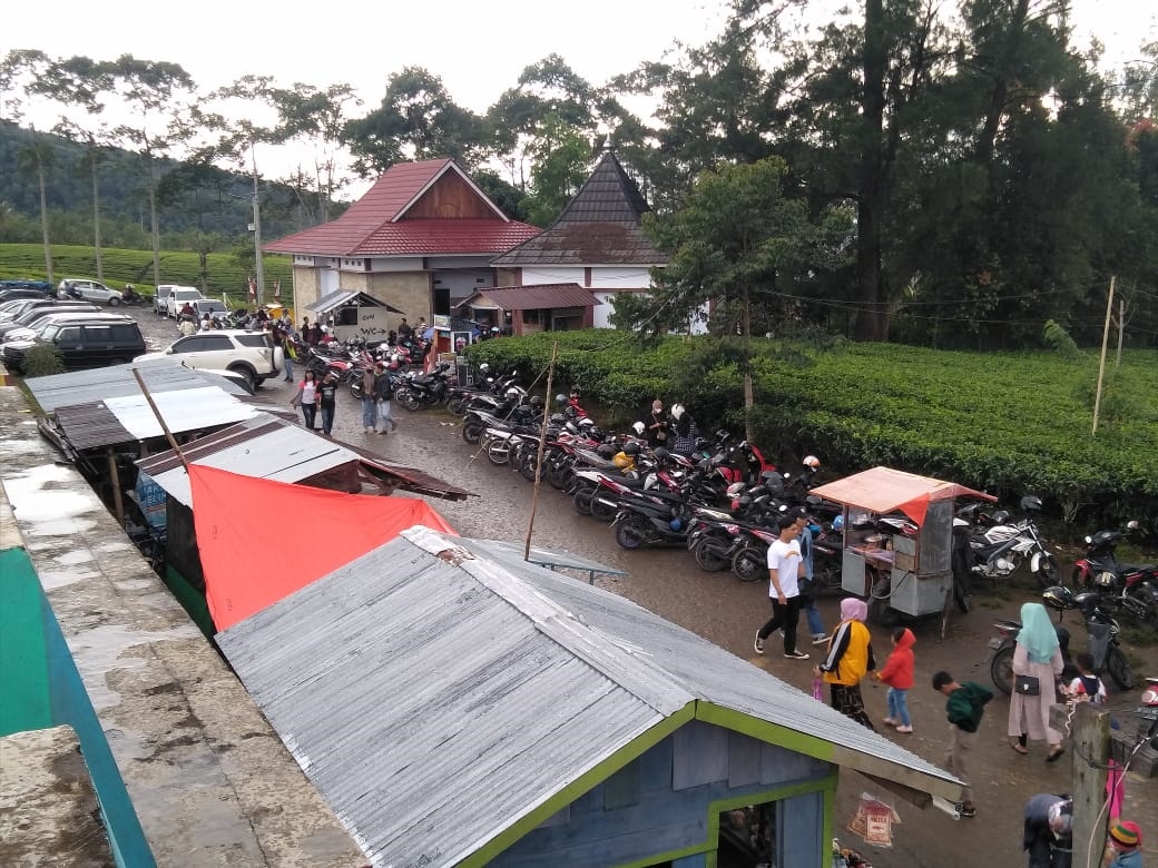 Parkir Rp 5 Ribu Tanpa Karcis Kangkangi Perda