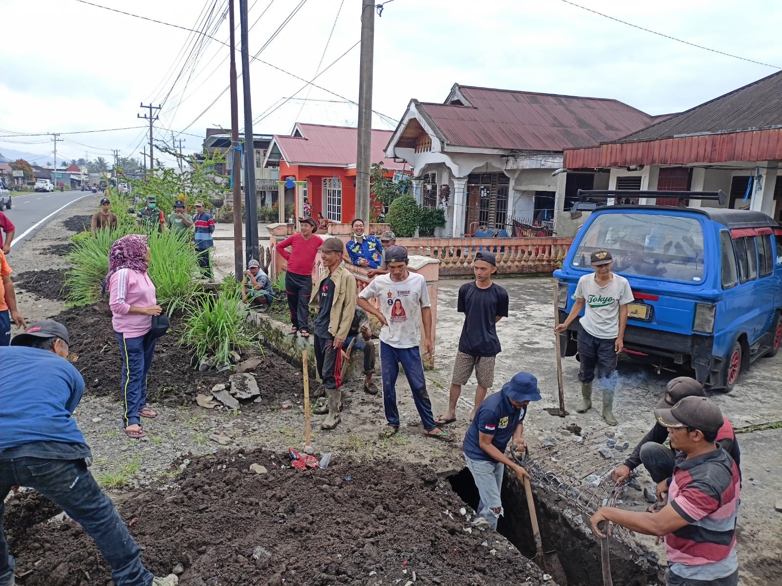 Langganan Banjir, Desa Pulogeto Baru Gotong Royong Normalisasi Drainase