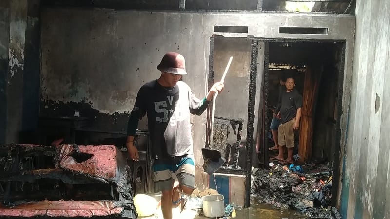 Ditinggal Piket, Rumah Satpol PP Ludes Terbakar