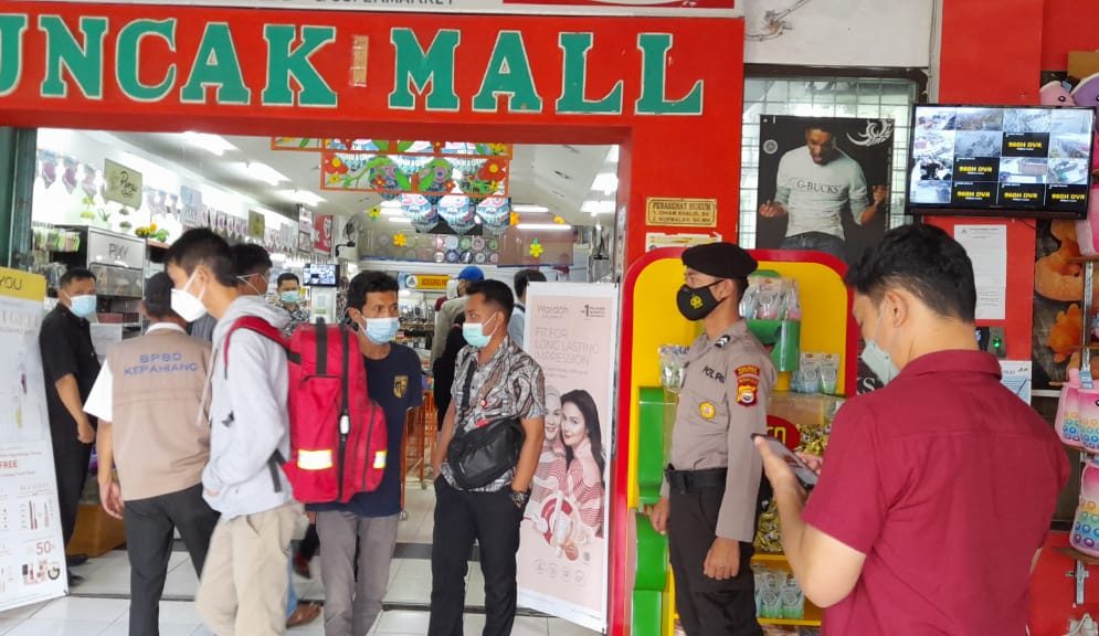 Yustisi Sasar Pengunjung Puncak Mall