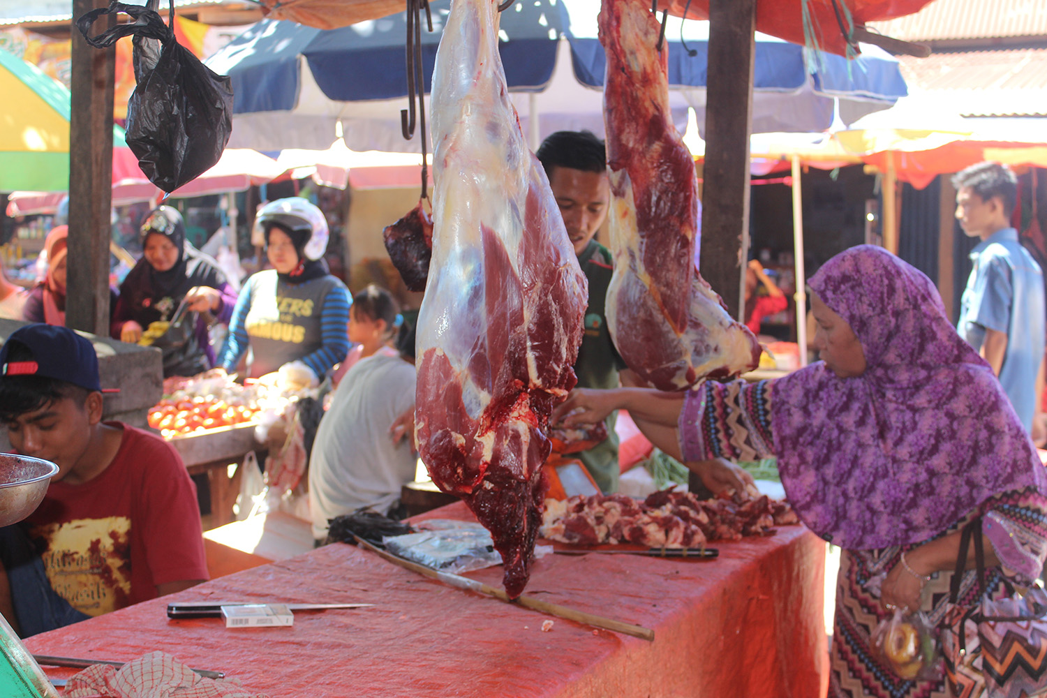 Jelang Ramadhan, Harga Daging dan Sembako Naik