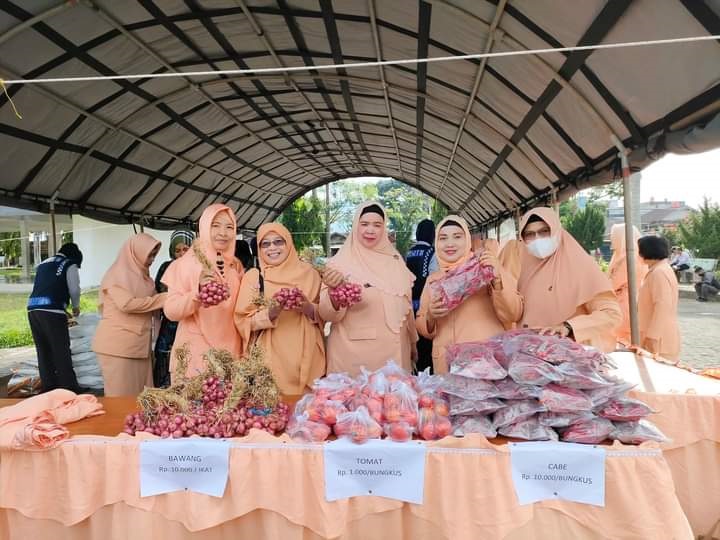 Bazar Ramadhan Wujud Kepedulian Dharma Wanita Persatuan