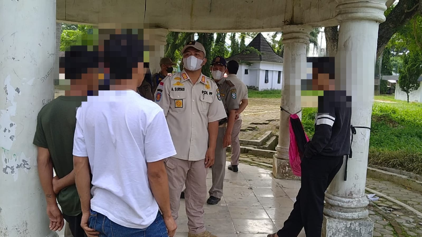 Minum Tuak di Taman 3 Remaja Diamankan